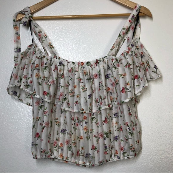 Forever 21 Floral Crop Top - Picture 5 of 5
